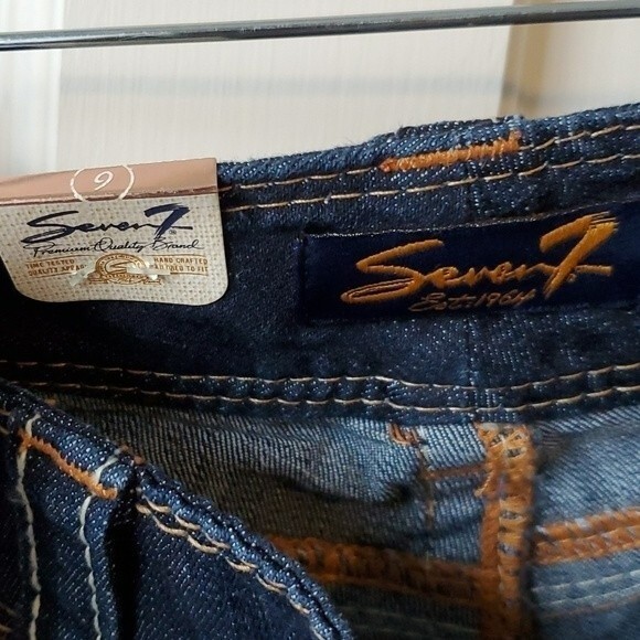 NWT SEVEN 7 DENIM LOW RISE JEAN SHORTS SIZE 6 DARK WASH - Picture 11 of 14